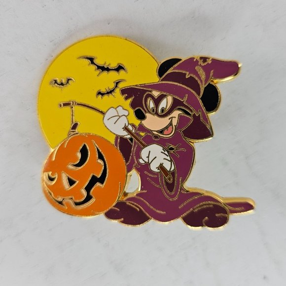 Disneyland Paris Halloween Wizard Mickey 2003 Limited Edition 1800 - Picture 2 of 6